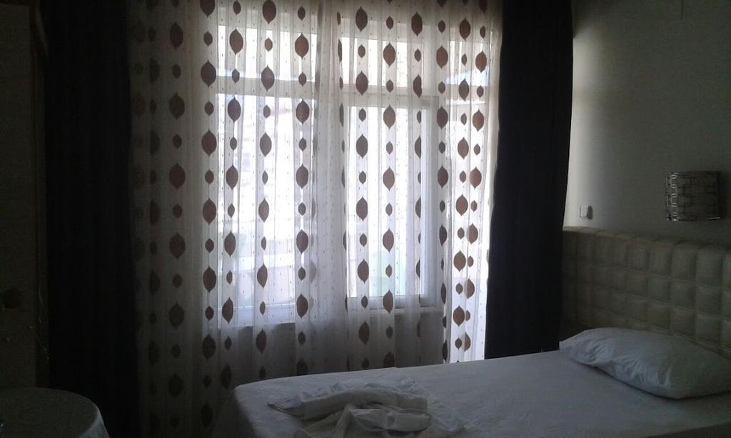 Hotel Tayfun 阿纳穆尔 外观 照片