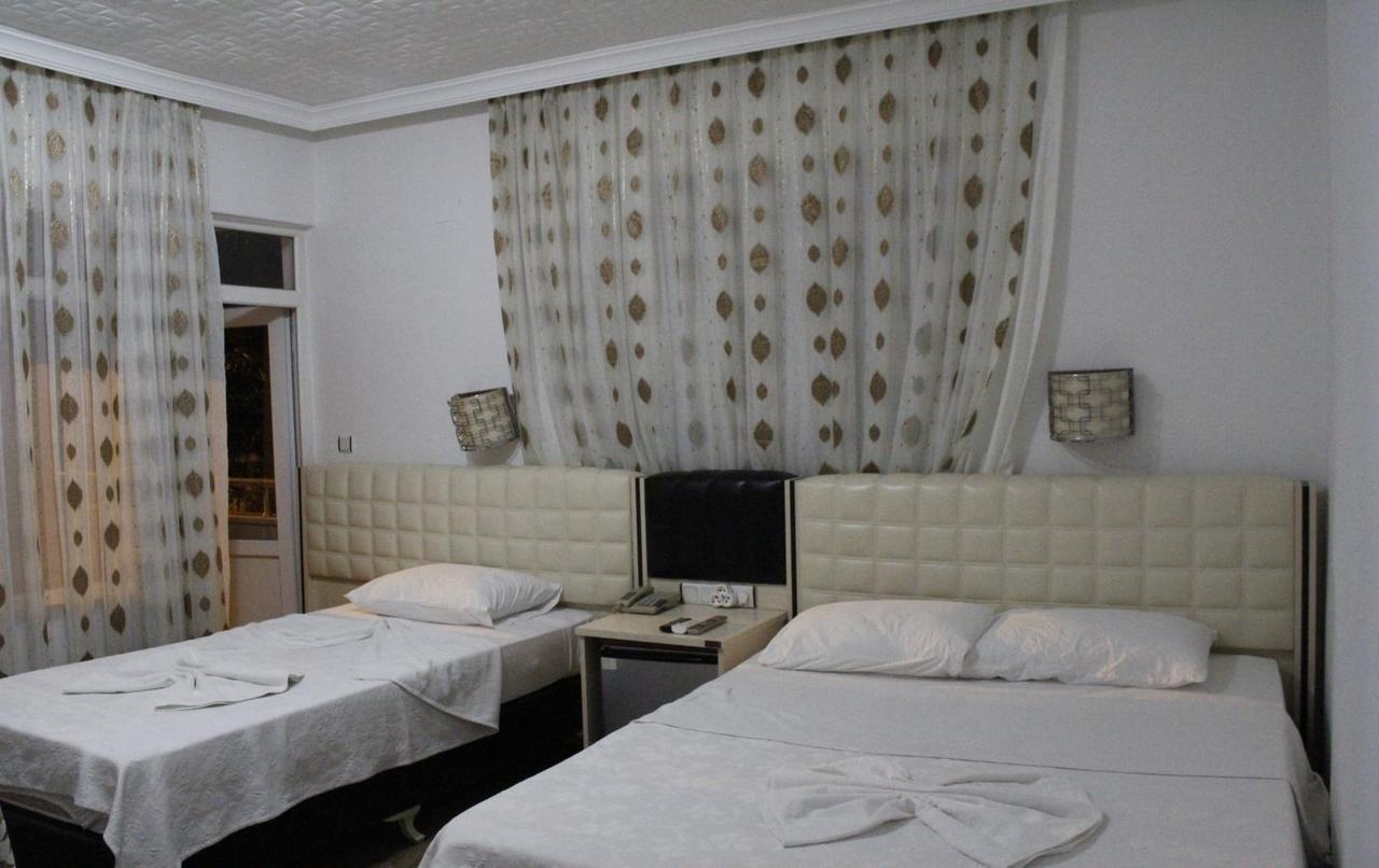 Hotel Tayfun 阿纳穆尔 外观 照片